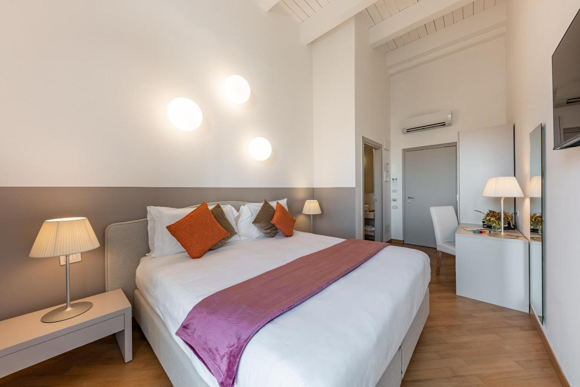 Palazzo Indelli Hotel Monopoli Exterior photo