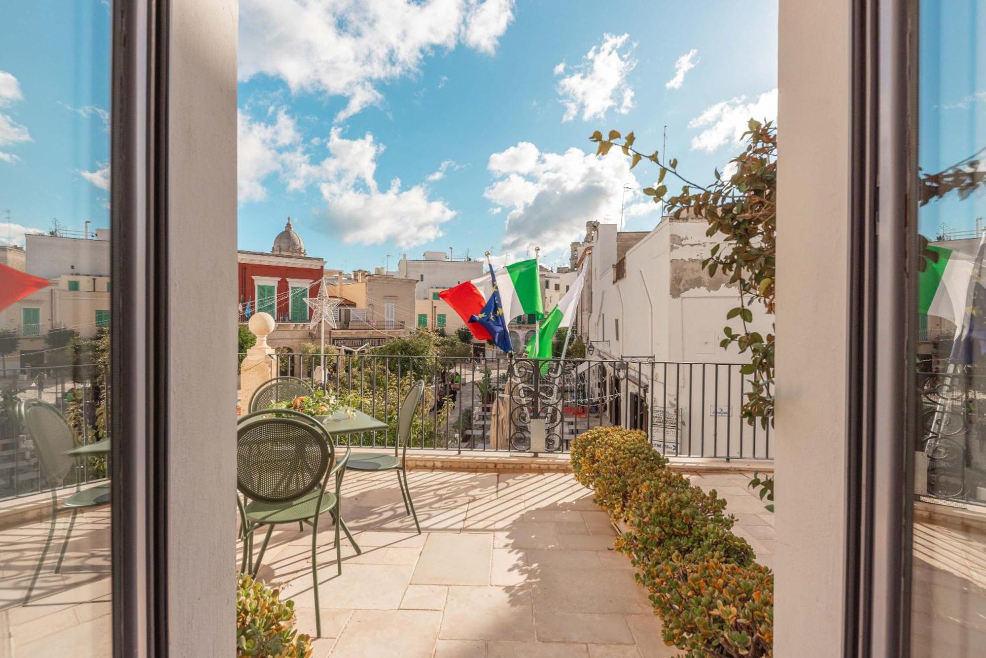 Palazzo Indelli Hotel Monopoli Exterior photo